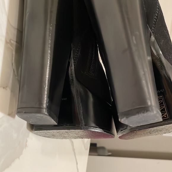 BALENCIAGA BLACK SUEDE BOOTS MADE IN ITALY SIZE 37 (7 US) - Picture 17 of 17